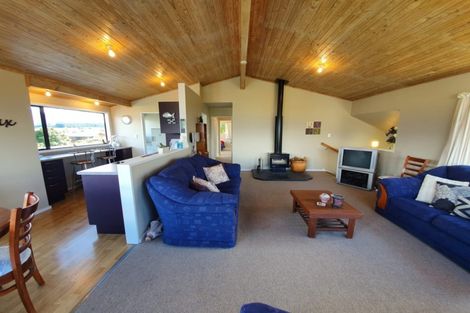 Photo of property in 9 Tawiri Place, Kuratau, Turangi, 3381