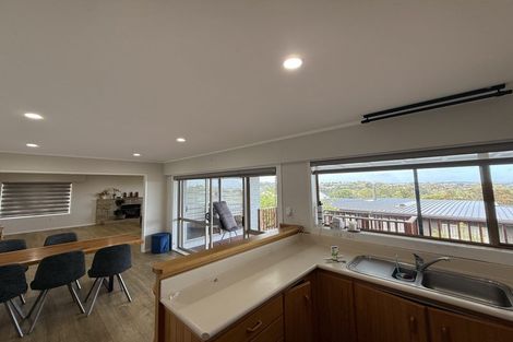 Photo of property in 24 Widmore Drive, Massey, Auckland, 0614
