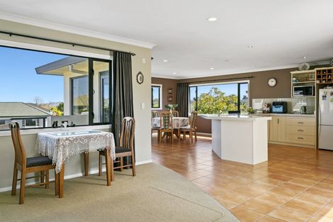 Photo of property in 73 Arrowsmith Avenue, Waipahihi, Taupo, 3330