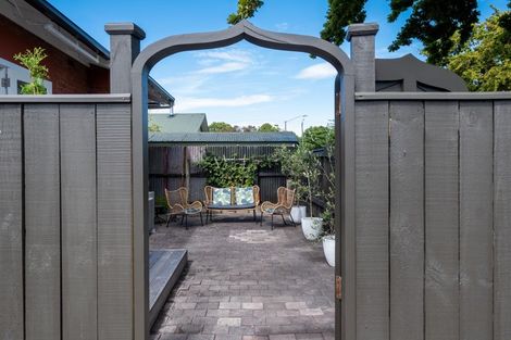 Photo of property in 15 Shamrock Street, Napier South, Napier, 4110