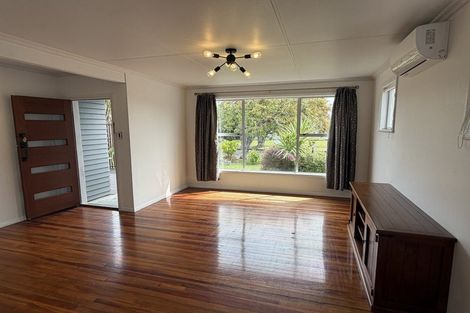 Photo of property in 24 Akaroa Avenue, Awapuni, Palmerston North, 4412