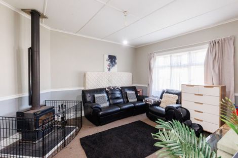 Photo of property in 2 Willis Street, Marton, 4710