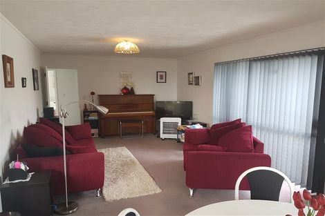 Photo of property in 1a Christina Avenue, Te Atatu South, Auckland, 0602