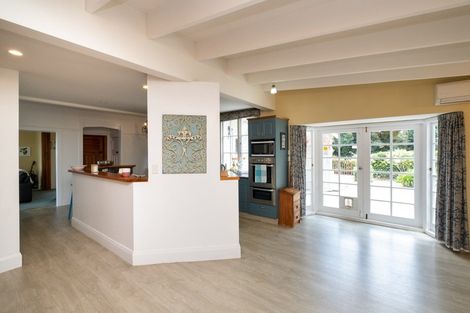 Photo of property in 11 Corry Avenue, Bluff Hill, Napier, 4110