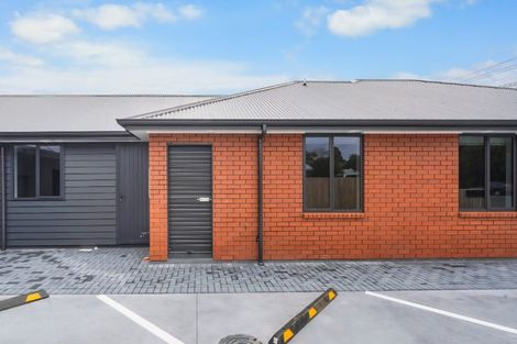 Photo of property in 2/165 Knighton Road, Hillcrest, Hamilton, 3216