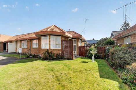 Photo of property in 1 Cumberland Court, Levin, 5510