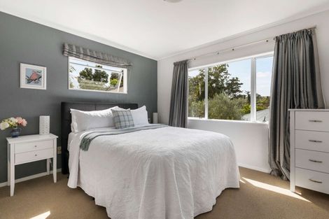 Photo of property in 1/16 Midgley Road, West Harbour, Auckland, 0618