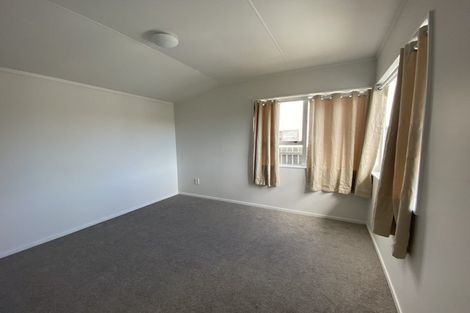 Photo of property in 37 Seaward Place, Wattle Downs, Auckland, 2103