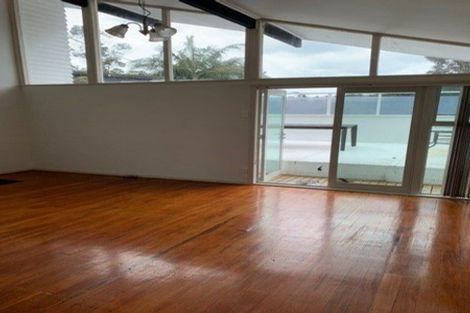 Photo of property in 662a Beach Road, Browns Bay, Auckland, 0630