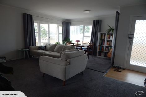 Photo of property in 3/3 Otakau Road, Milford, Auckland, 0620