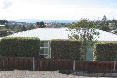 Photo of property in 545 East Coast Road, Browns Bay, Auckland, 0630