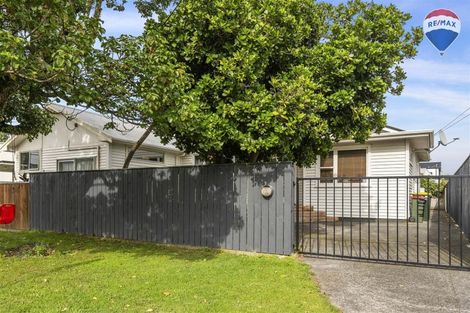 Photo of property in 2/14 Guthrie Street, Waterloo, Lower Hutt, 5011