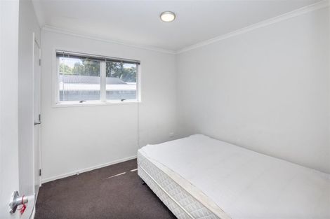 Photo of property in 12 Crescent Court, Melville, Hamilton, 3206