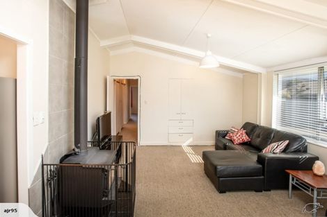 Photo of property in 6 Clare Place, Cromwell, 9310