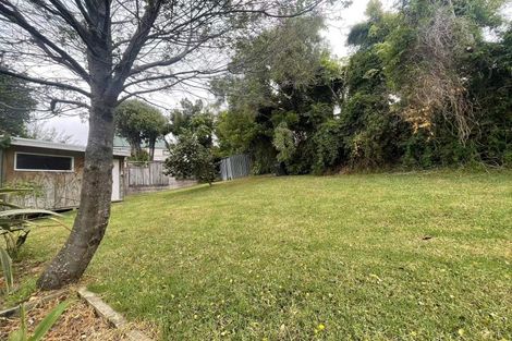 Photo of property in 6 Thalia Place, Totara Vale, Auckland, 0629