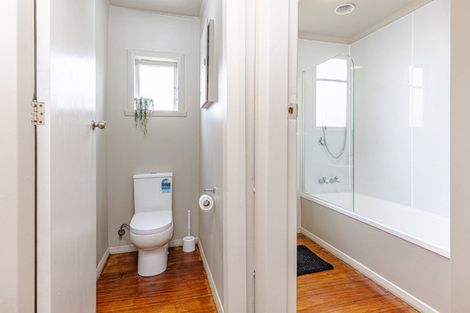 Photo of property in 1 Kotuku Street, Castlecliff, Whanganui, 4501