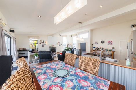 Photo of property in 1b Carthew Street, Feilding, 4702