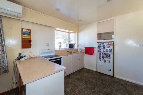 Photo of property in 15 Wycliffe Street, Onekawa, Napier, 4110