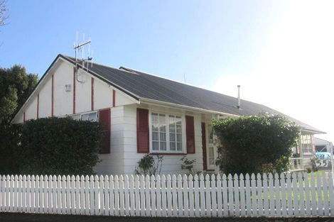 Photo of property in 55 Sutherland Crescent, Westbrook, Palmerston North, 4412