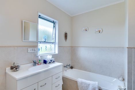 Photo of property in 17 Alamein Crescent, Onekawa, Napier, 4110