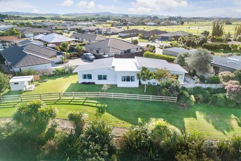 Photo of property in 16 Riverglen Road, Waipu, 0510