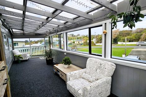 Photo of property in 10 Rimu Street, Kaka Point, Balclutha, 9271