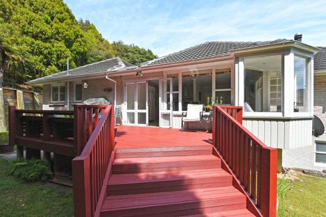 Photo of property in 74b Heretaunga Square, Silverstream, Upper Hutt, 5019