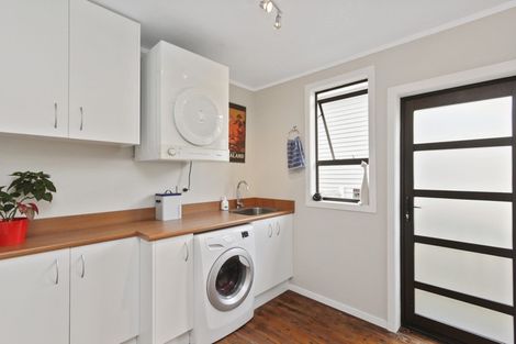 Photo of property in 42 Mill Road, Lower Vogeltown, New Plymouth, 4310