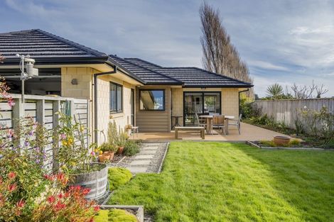 Photo of property in 8 Moy Place, Otaki, 5512