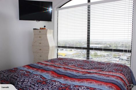 Photo of property in The Rennaissance, 16i/18 Ronwood Avenue, Manukau, Auckland, 2104