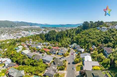 Photo of property in 121 Tirohanga Road, Tirohanga, Lower Hutt, 5010