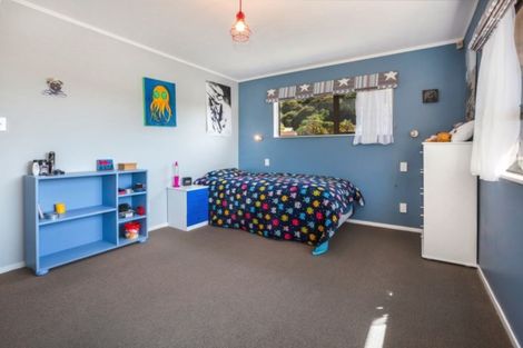Photo of property in 9 Longitude Place, Whitby, Porirua, 5024