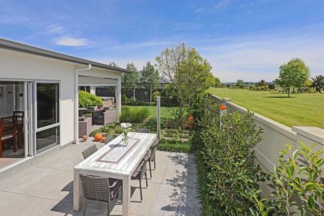 Photo of property in 16 Wanaka Place, Poraiti, Napier, 4112