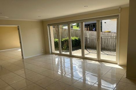 Photo of property in 34 Fairchild Avenue, Goodwood Heights, Auckland, 2105