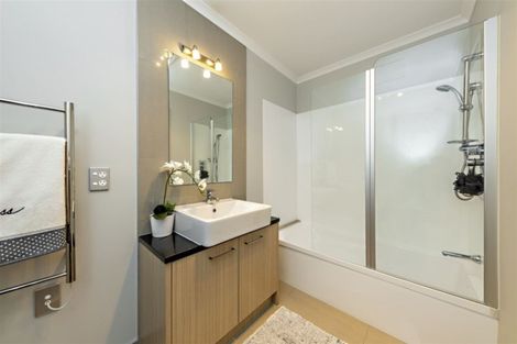 Photo of property in 17 Hirimate Place, Flat Bush, Auckland, 2019