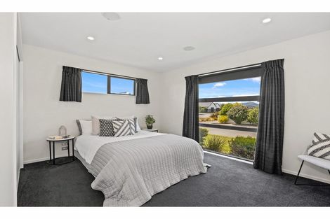 Photo of property in 27 Blaenavon Lane, Halswell, Christchurch, 8025