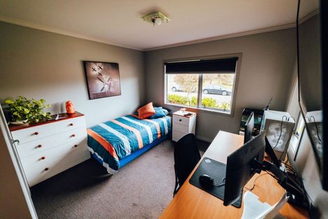 Photo of property in 12 Liberty Grove, Kelvin Grove, Palmerston North, 4414