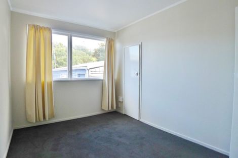 Photo of property in 37 Cheval Drive, Totara Vale, Auckland, 0629