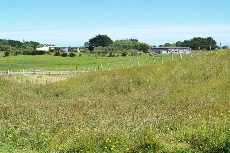 Photo of property in 27 Sandown Road, Te Horo Beach, Otaki, 5581