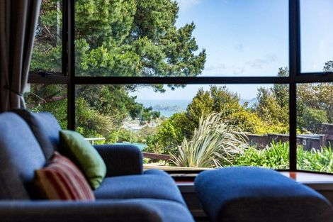 Photo of property in 226 Dowse Drive, Maungaraki, Lower Hutt, 5010