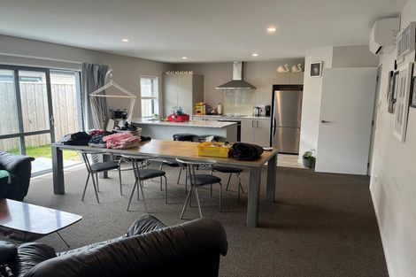 Photo of property in 17 Broadway Parade, Rolleston, 7615