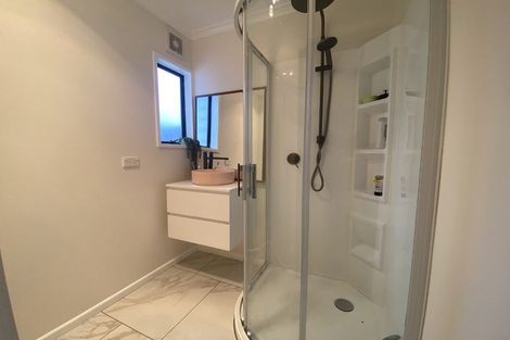 Photo of property in 1 Barry Street, Ferndale, New Plymouth, 4310