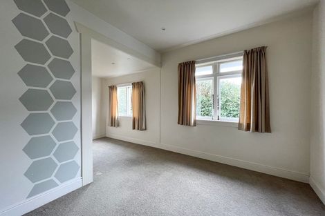 Photo of property in 30b Selwyn Road, Cockle Bay, Auckland, 2014