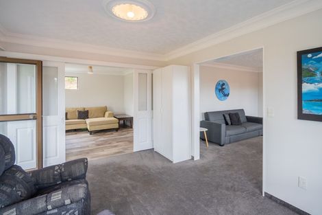 Photo of property in 12 Alexander Road, Raumati Beach, Paraparaumu, 5032