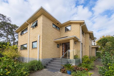Photo of property in 135a Moore Street, Hillcrest, Auckland, 0627