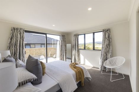 Photo of property in 38 Silicon Way, Fitzherbert, Palmerston North, 4410