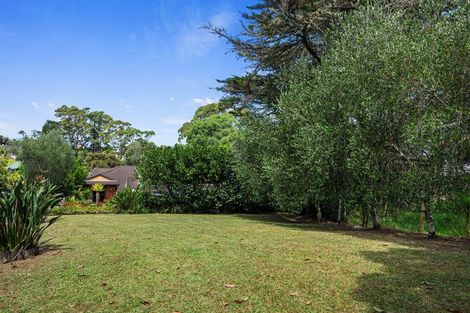 Photo of property in 59a Lonely Road, Fairview Heights, Auckland, 0632