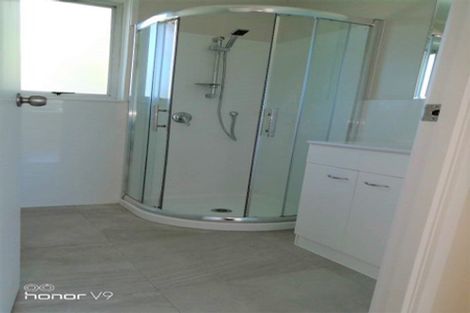 Photo of property in 11 Karo Place, Glendene, Auckland, 0602