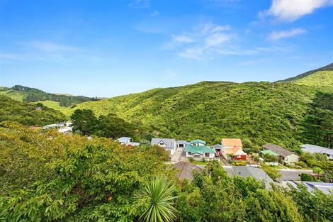 Photo of property in 30 Saddleback Grove, Karori, Wellington, 6012