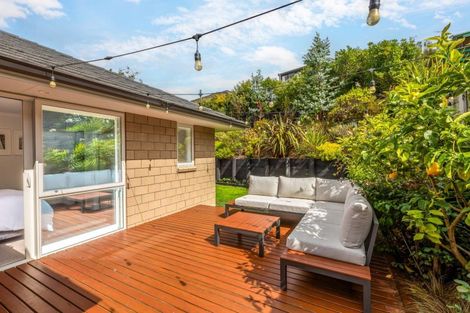 Photo of property in 27 Mooring Close, Whitby, Porirua, 5024